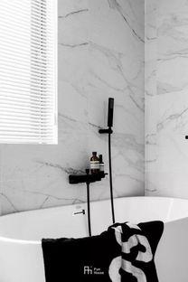 97黑白配在线视频,重温经典，探寻黑白影像的魅力